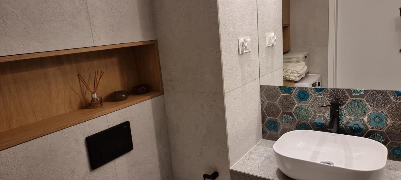 Apartament Z Klasa Apartman Gliwice Kültér fotó